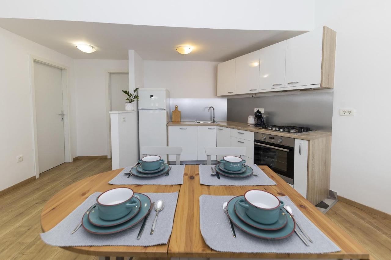 Apartments 23 And 25 With Free Private Parking Zadar Luaran gambar