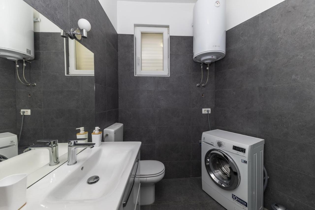 Apartments 23 And 25 With Free Private Parking Zadar Luaran gambar