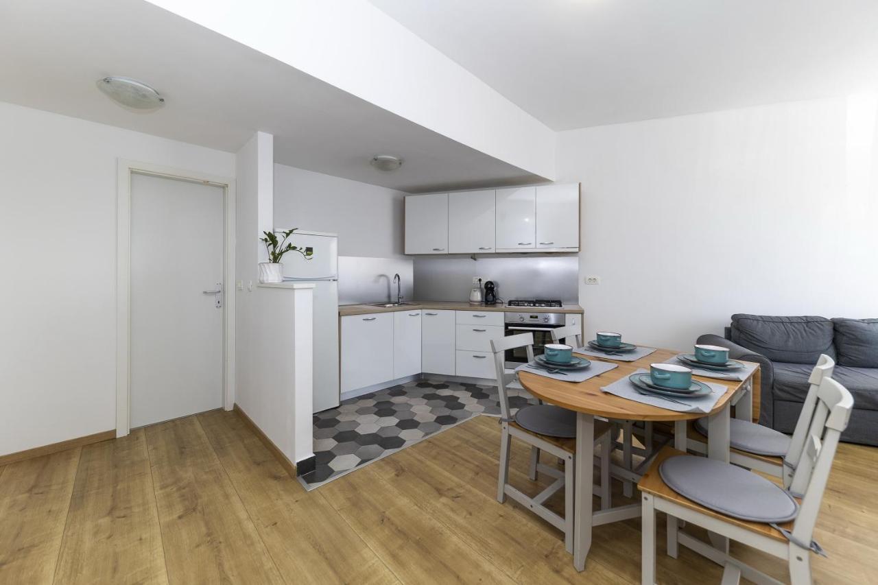 Apartments 23 And 25 With Free Private Parking Zadar Luaran gambar